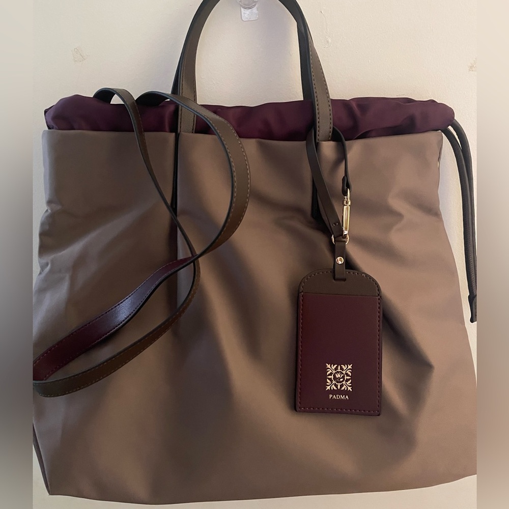 PADMA NEW Taupe Tote with Plum Trim
Crossbody or hand bag or bag